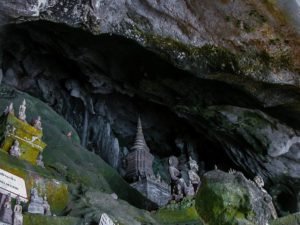 Pak Ou Cave, Laos