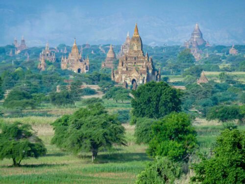 Views from Pya-tha-da Pagoda, also called the Unfinished Pagoda. Early Morning (Bagan, Myanmar 2009)